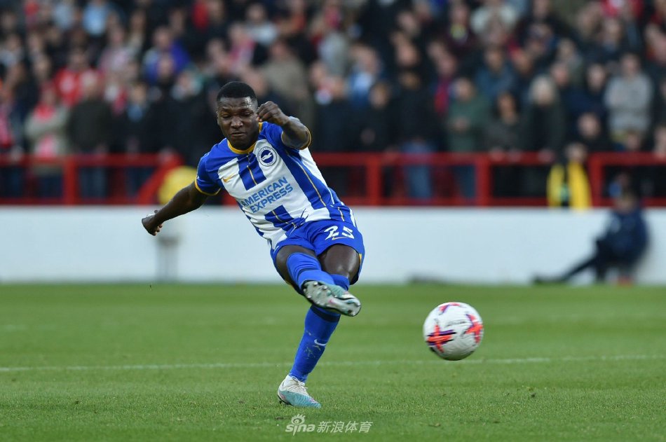 带伤作战的 带伤作战的